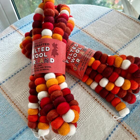 Trader Joe’s Felted Wool Garland Set of 2 Handcrafted 9ft Fall Seasonal Colors - Picture 5 of 10